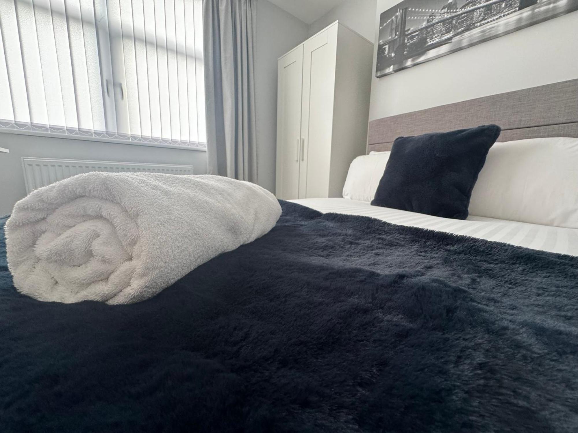 Lymm Living Hotel Warrington  Ngoại thất bức ảnh