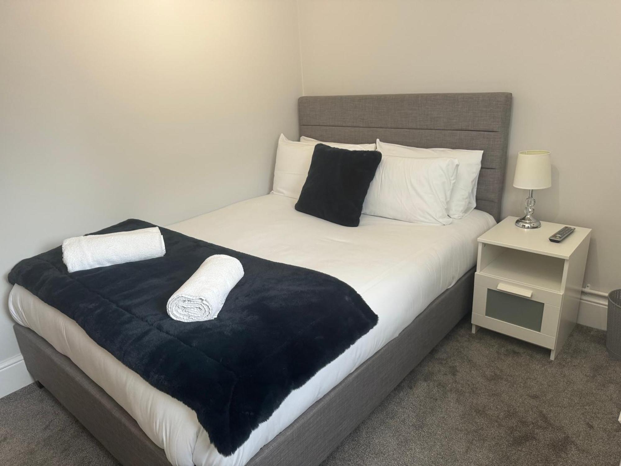 Lymm Living Hotel Warrington  Ngoại thất bức ảnh