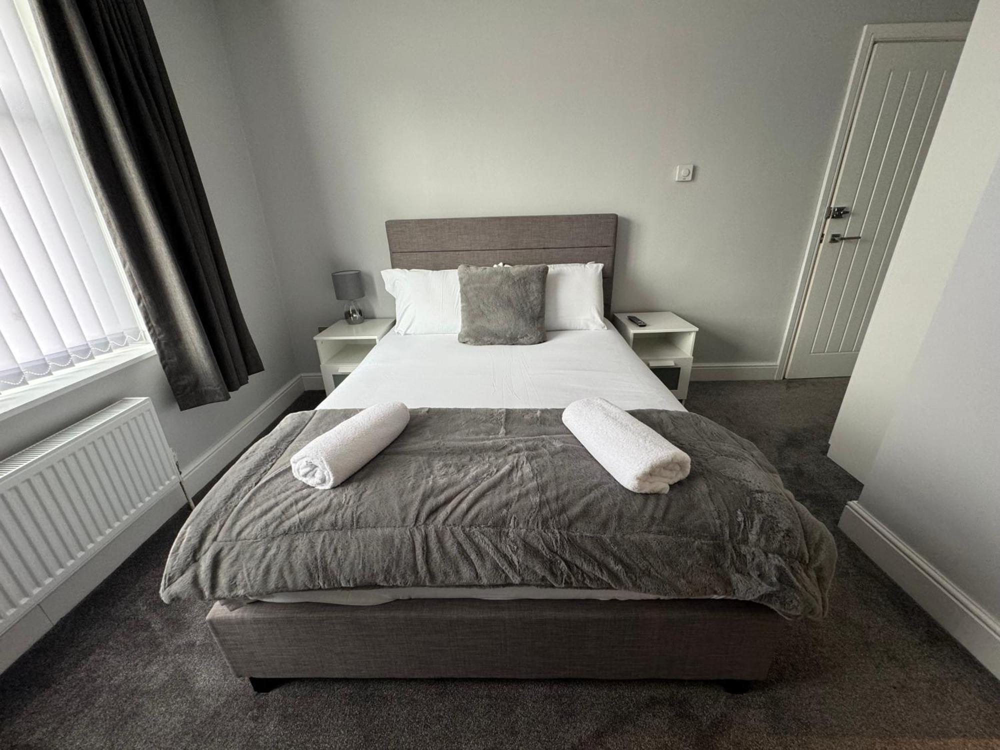 Lymm Living Hotel Warrington  Ngoại thất bức ảnh