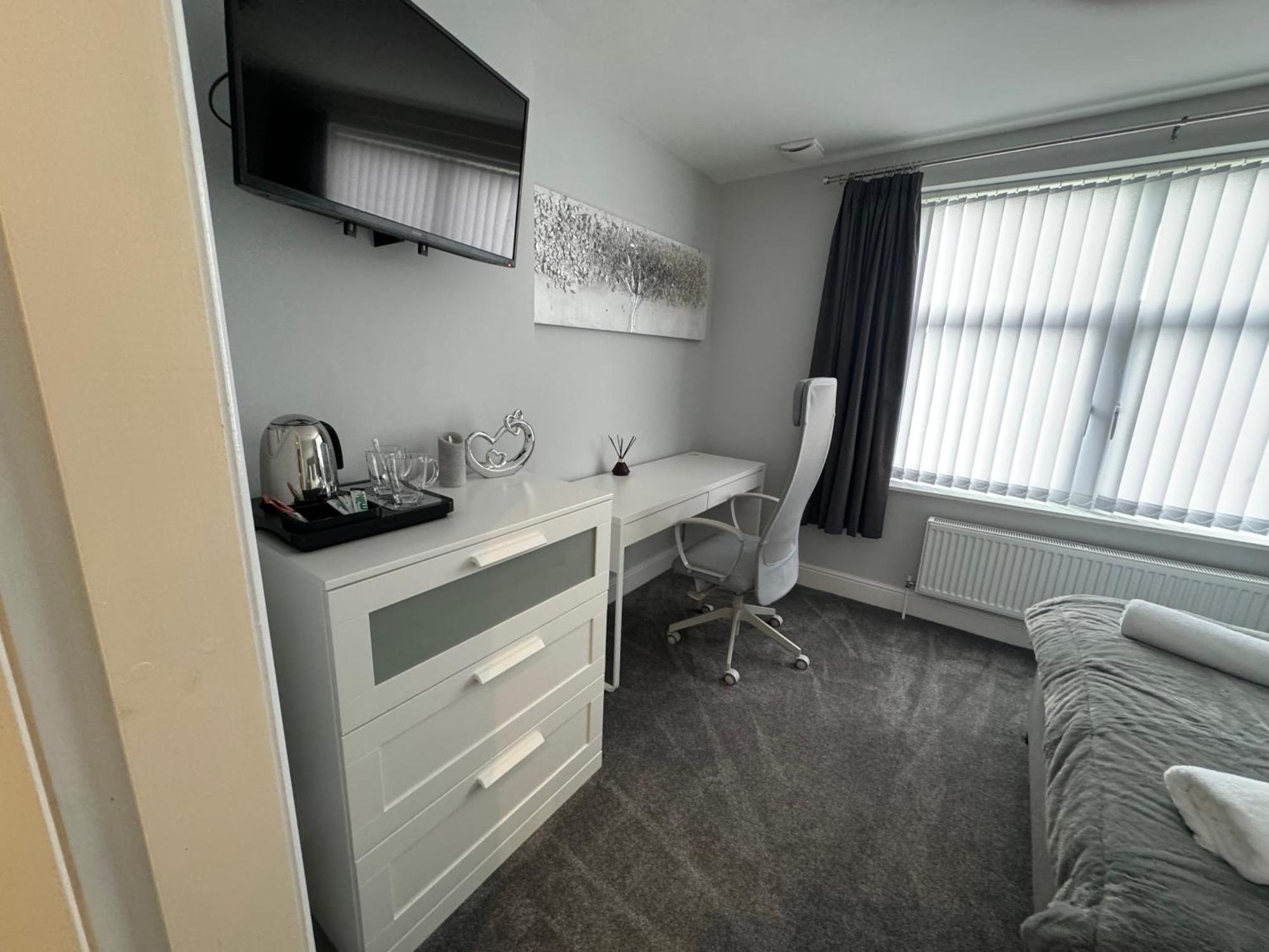 Lymm Living Hotel Warrington  Ngoại thất bức ảnh
