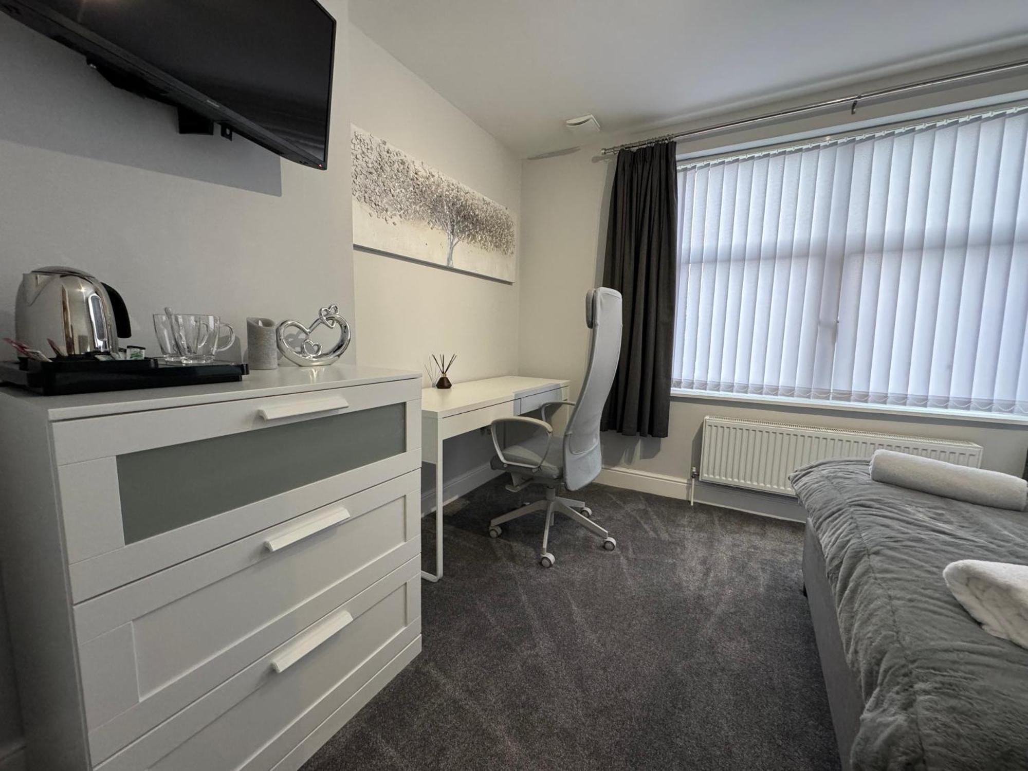 Lymm Living Hotel Warrington  Ngoại thất bức ảnh