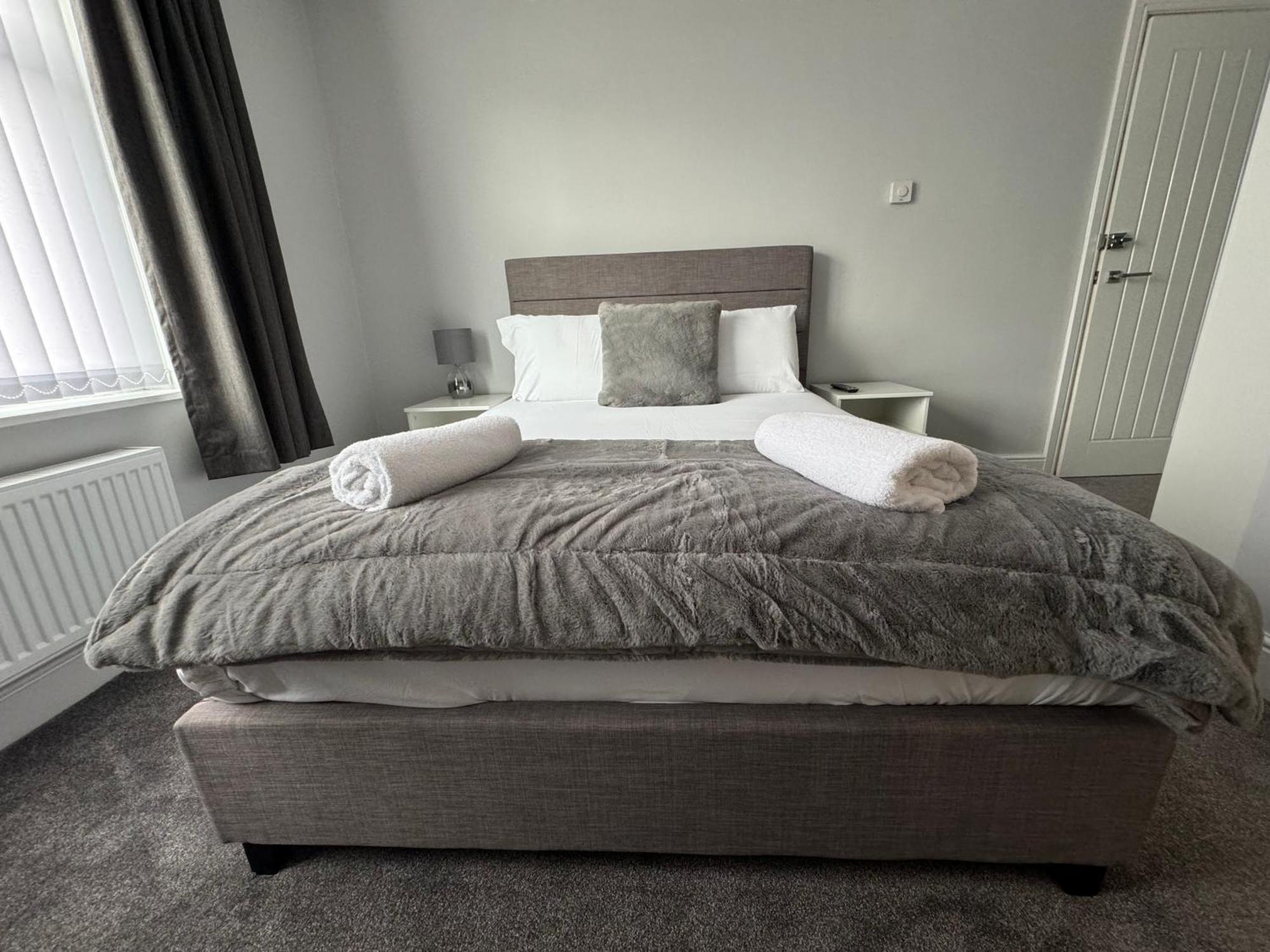 Lymm Living Hotel Warrington  Ngoại thất bức ảnh
